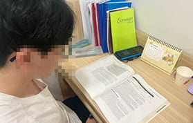 엠제이는 학습을 여러 간격으로 확인합니다