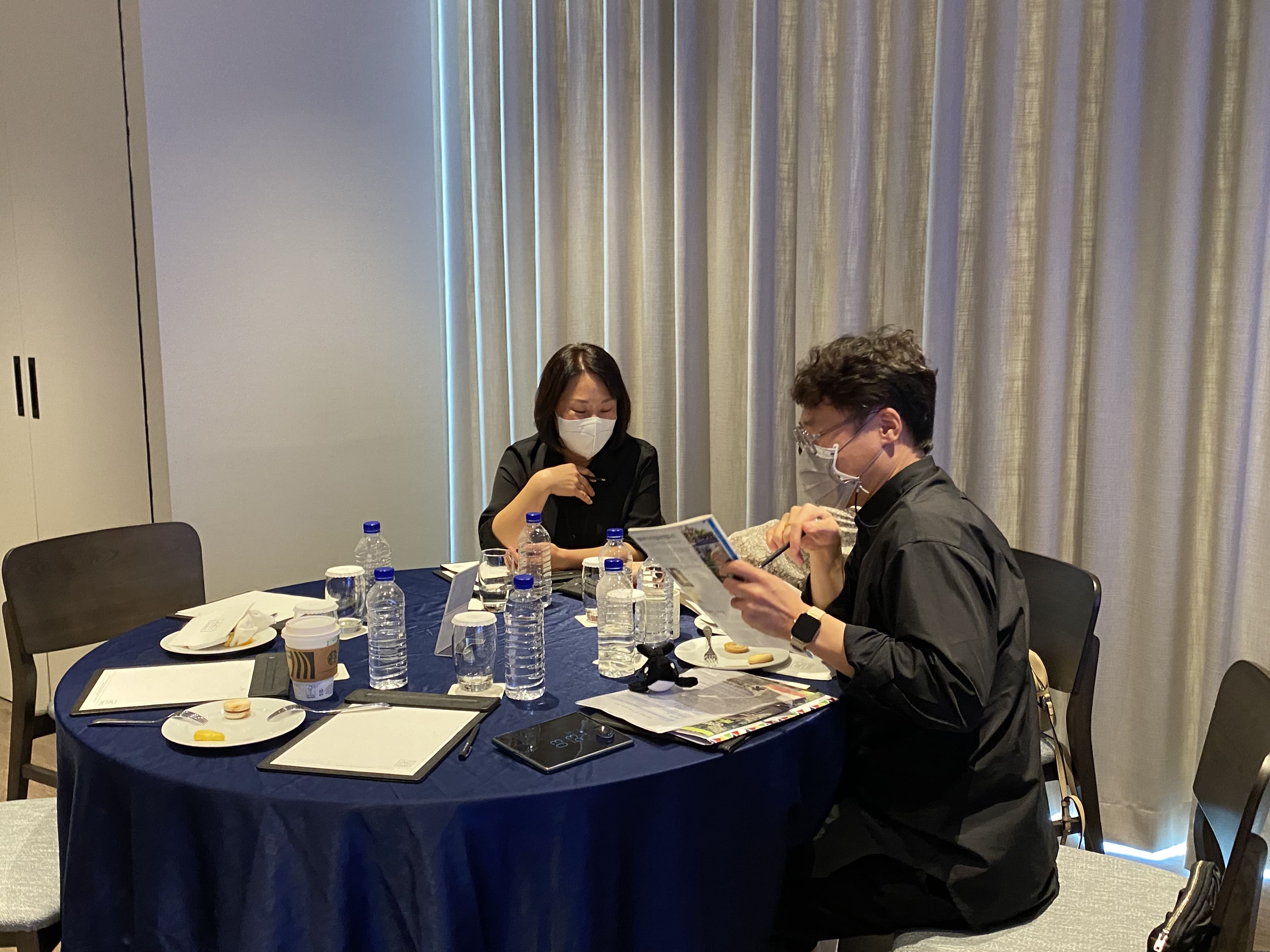 학교와의 협력을 구체적인 입학 준비로 연결합니다