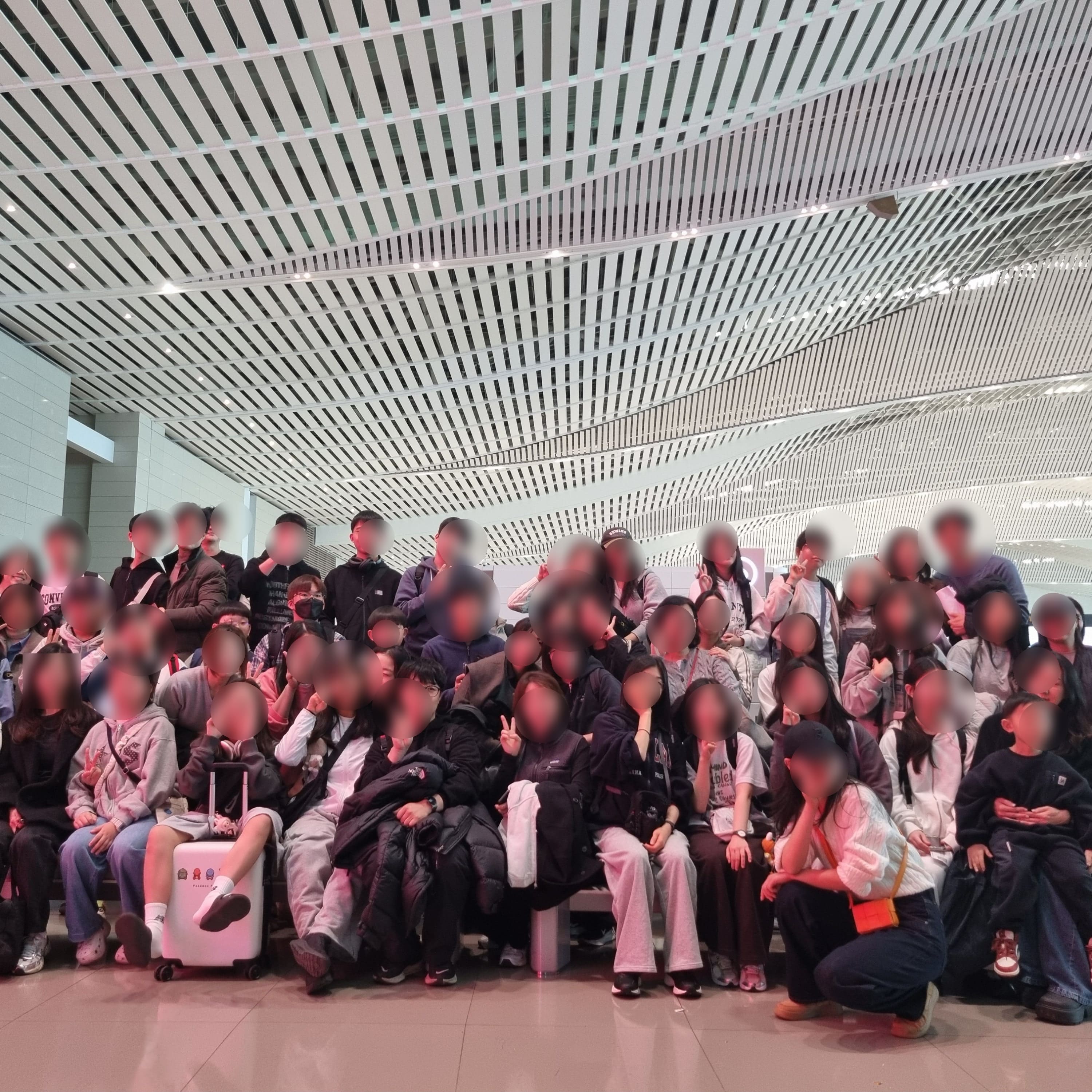 뉴질랜드 영어캠프 참가 학생 출국 단체사진