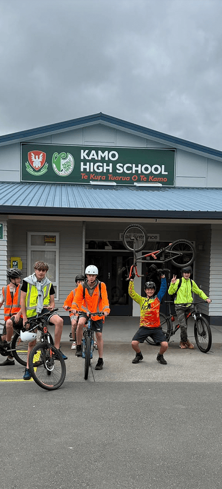뉴질랜드 Kamo High School 학교 전경