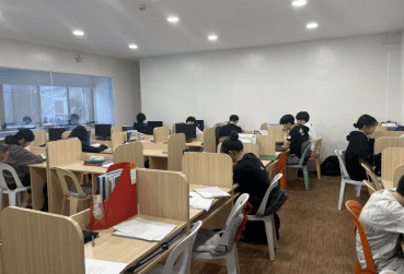 수업만 듣는다고 영어가 느는게 아닙니다.