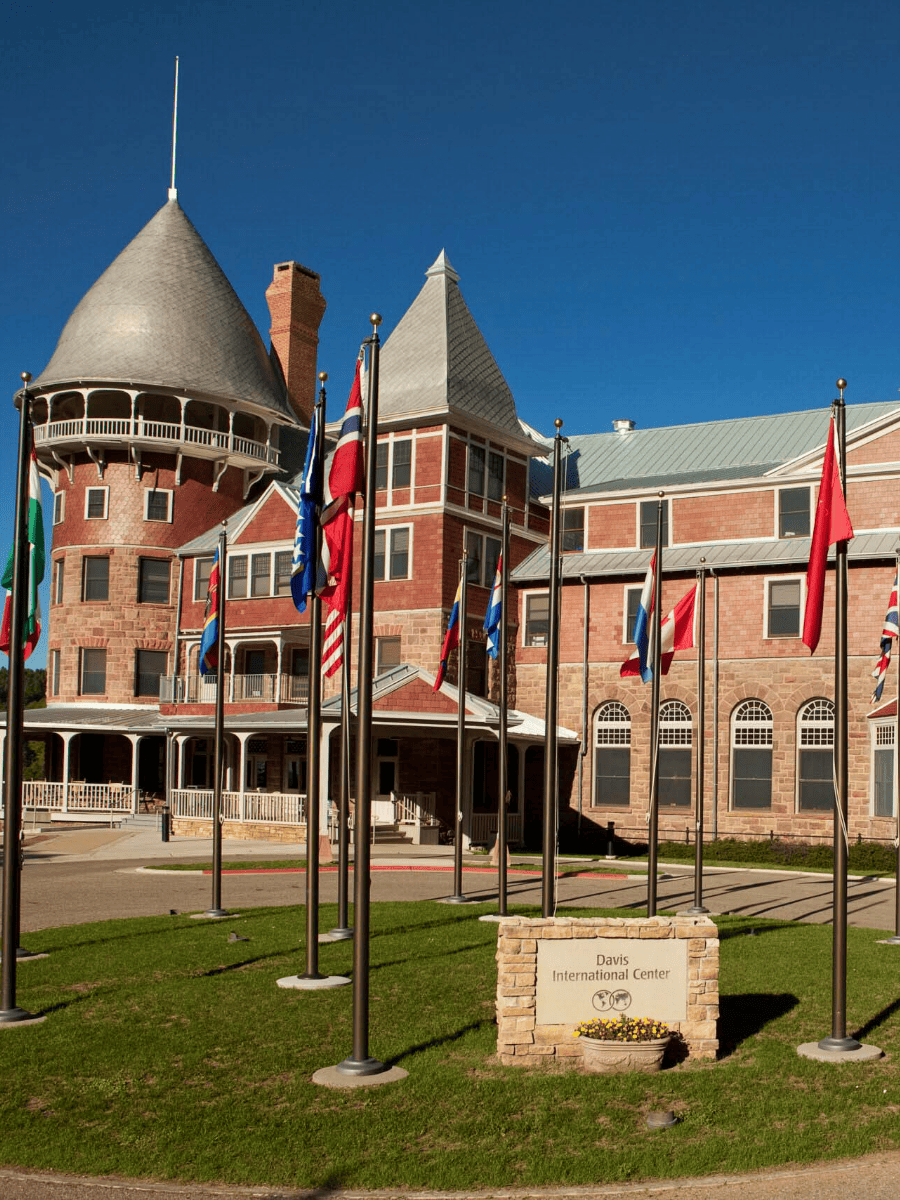 유나이티드 월드 칼리지 USA