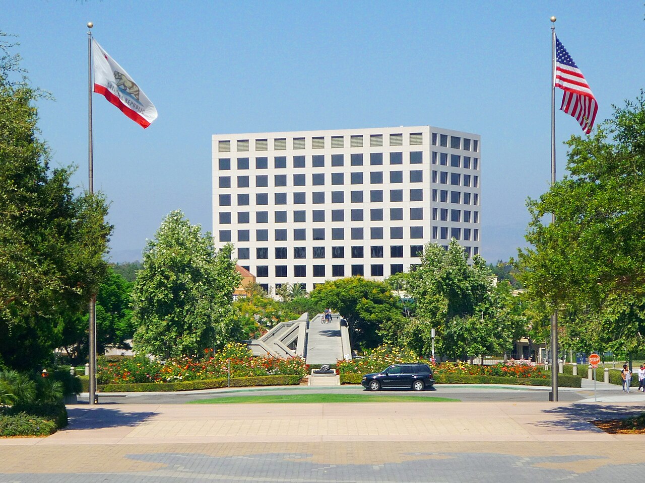 캘리포니아대학교 어바인 (UC Irvine)