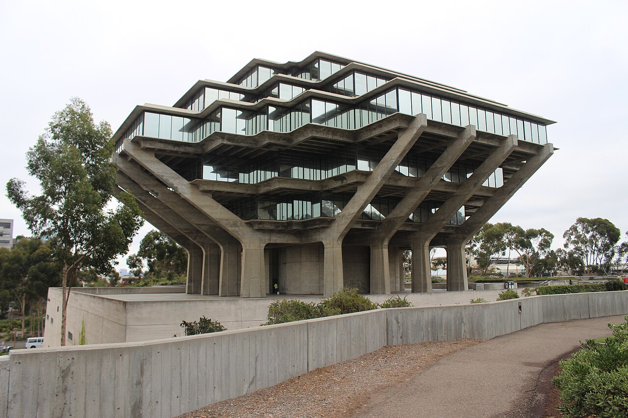 캘리포니아대학교 샌디에이고 (UCSD)
