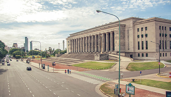 Universidad de Buenos Aires (UBA)